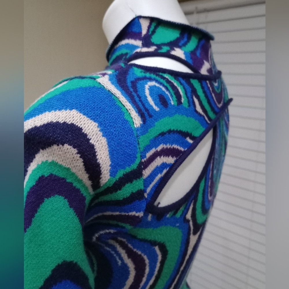 Psychedelic Swirl Dress in Blue and Green - Picture 10 of 12